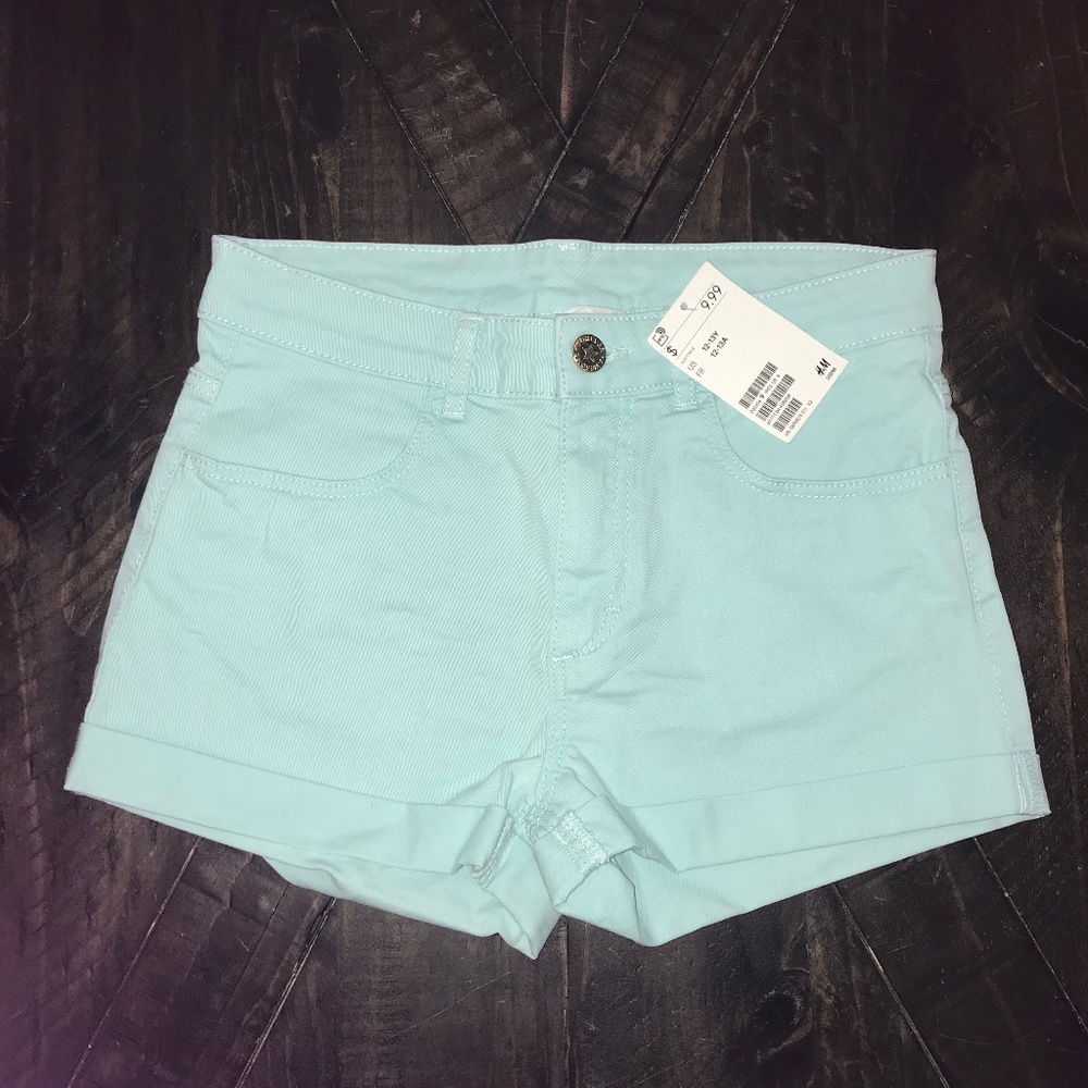 H&M teal shorts